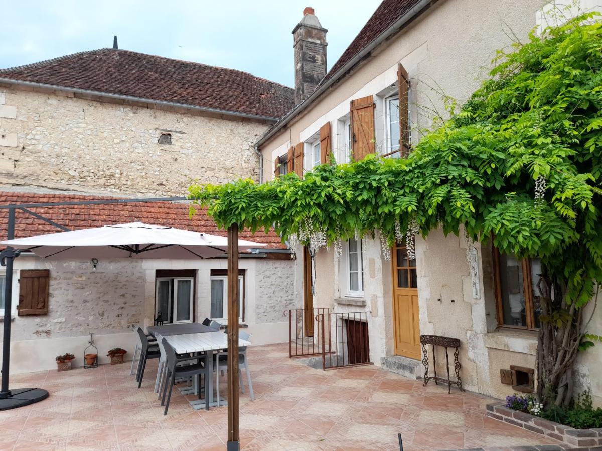 Bed and Breakfast Aux Sources De Ouanne Esterno foto